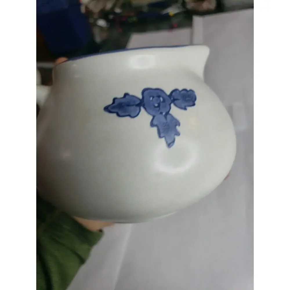 Pfaltzgraff Yorktowne Gravy Boat Blue Floral Country Cottagecore